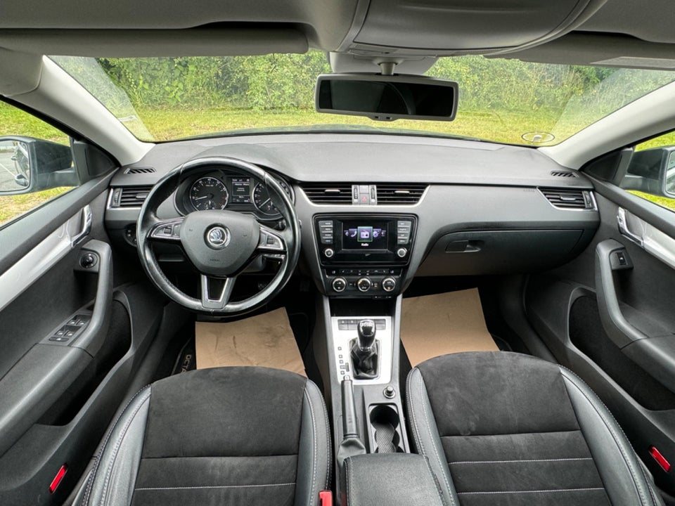 Skoda Octavia 1,8 TSi 180 Elegance Combi DSG 5d