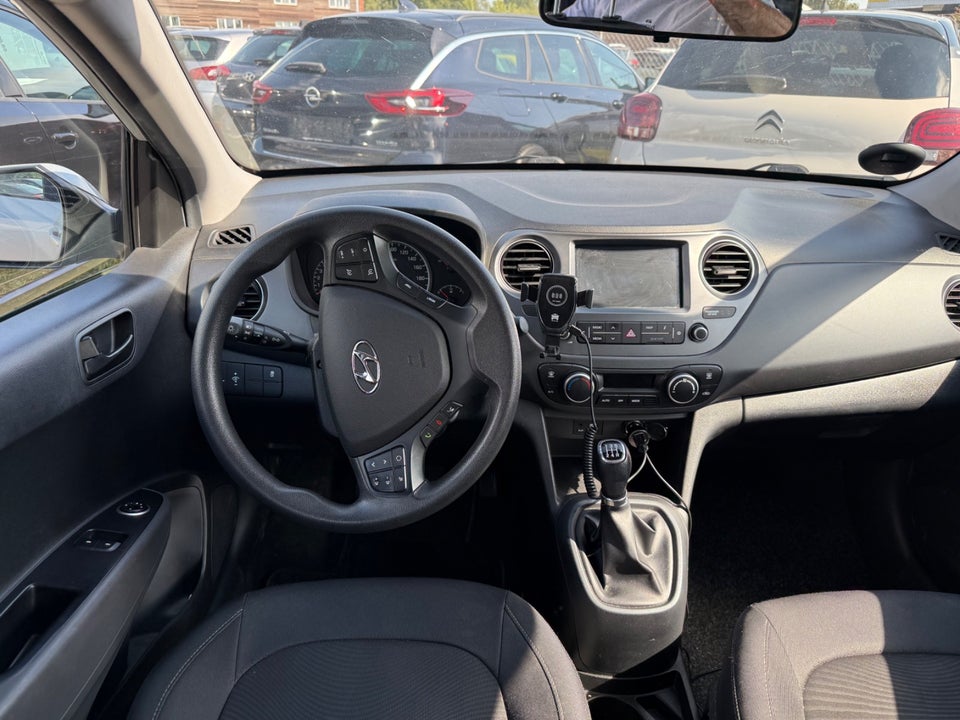 Hyundai i10 1,0 Touch 5d