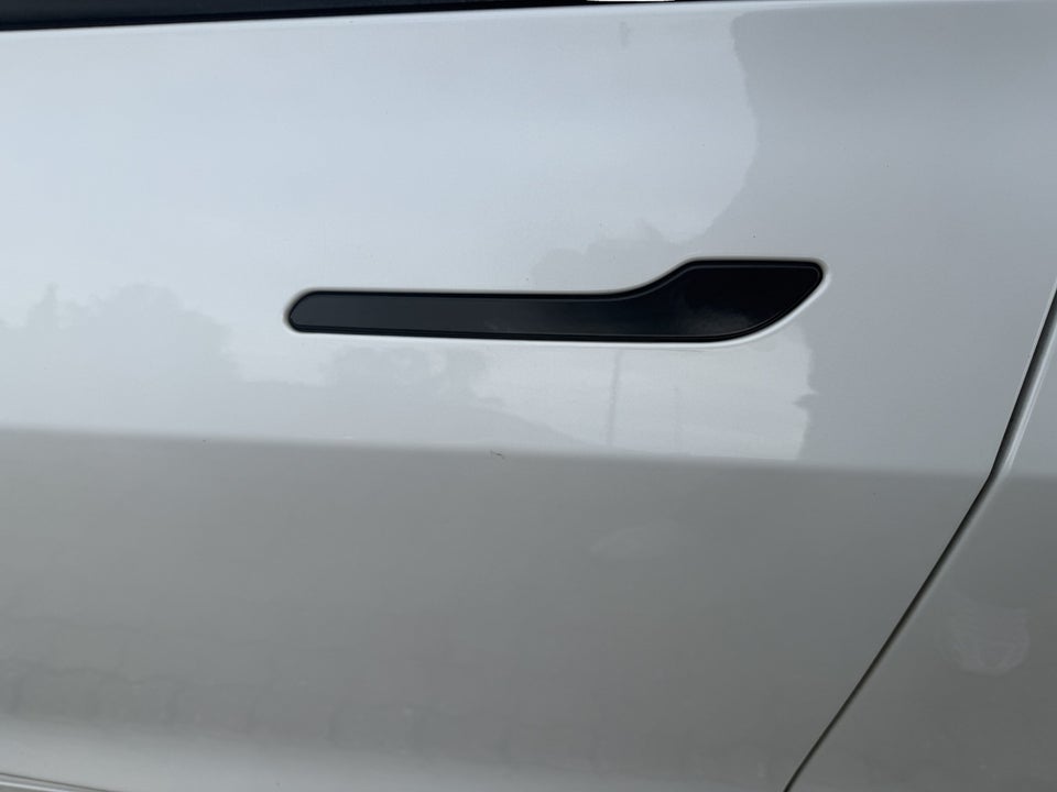 Tesla Model 3 Standard Range+ RWD 4d