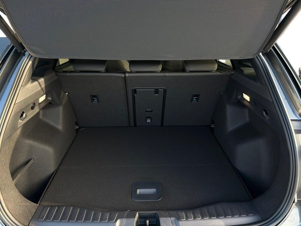 Ford Explorer 77 Premium Extended Range 5d