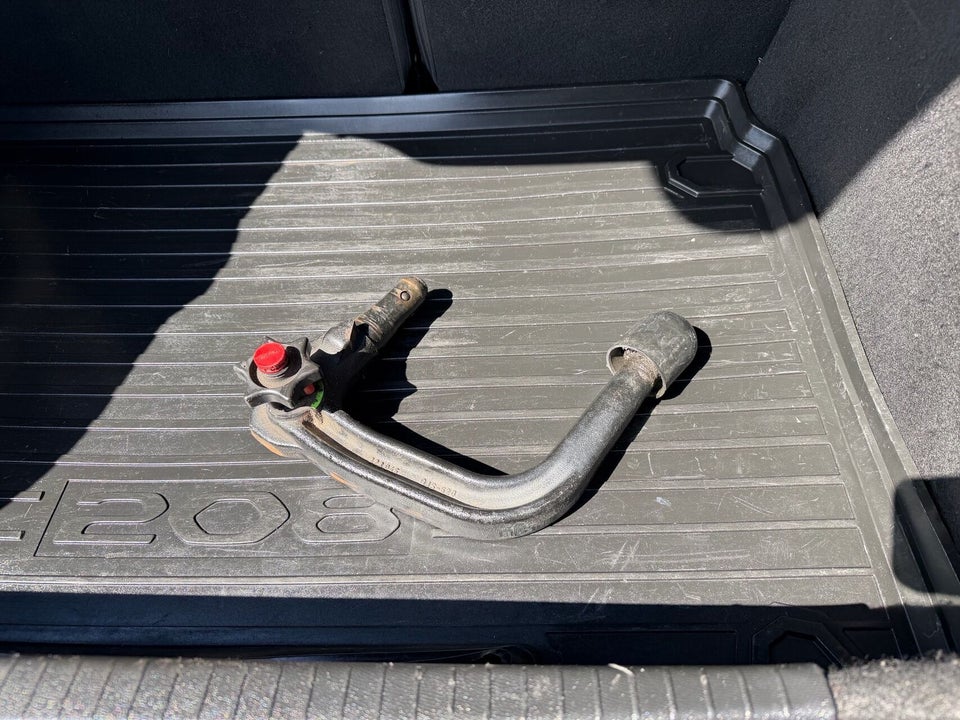 Peugeot 208 1,2 PureTech 75 Like 5d