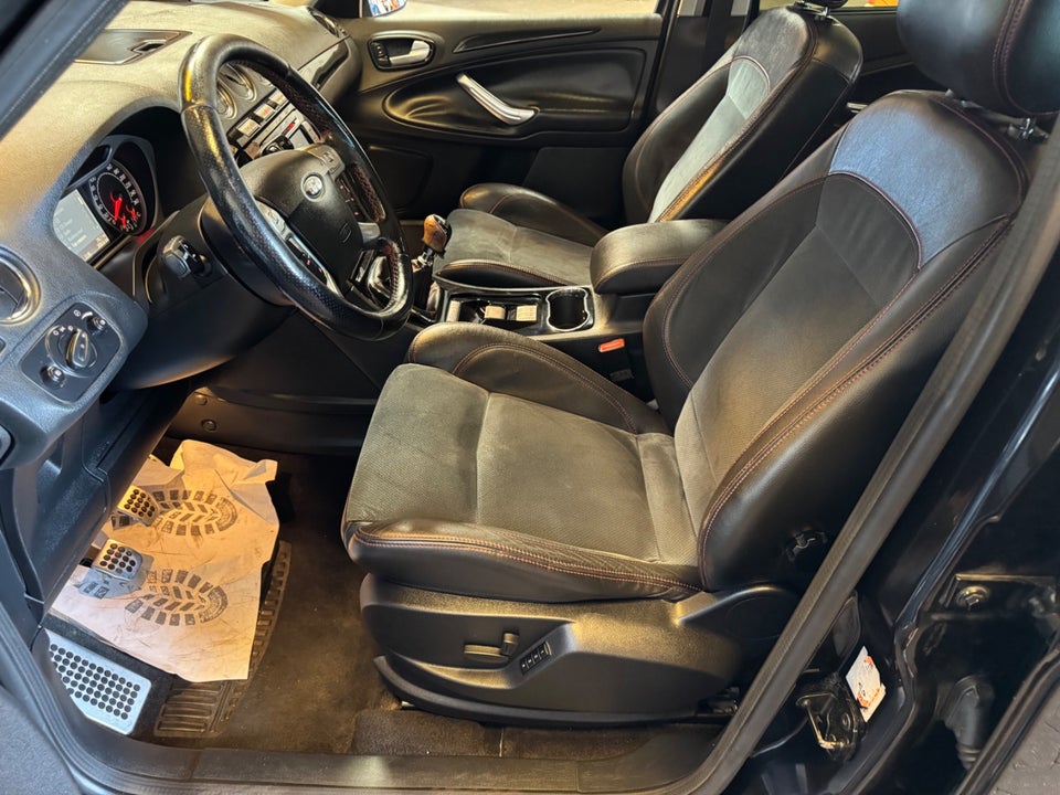 Ford S-MAX 2,5 20V Turbo Titanium 5d
