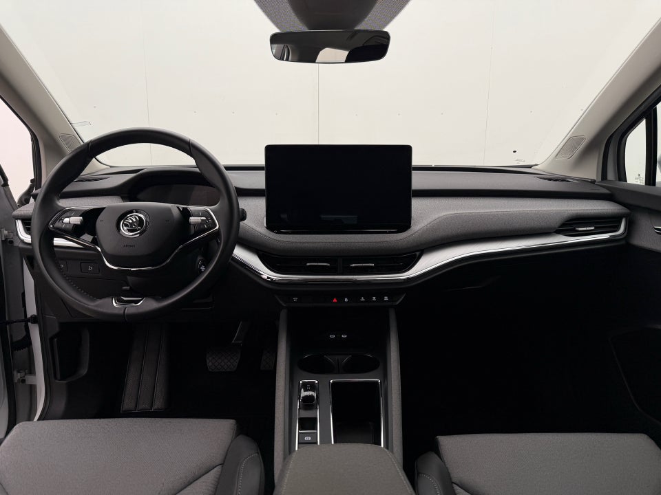 Skoda Enyaq 50 iV Loft 5d