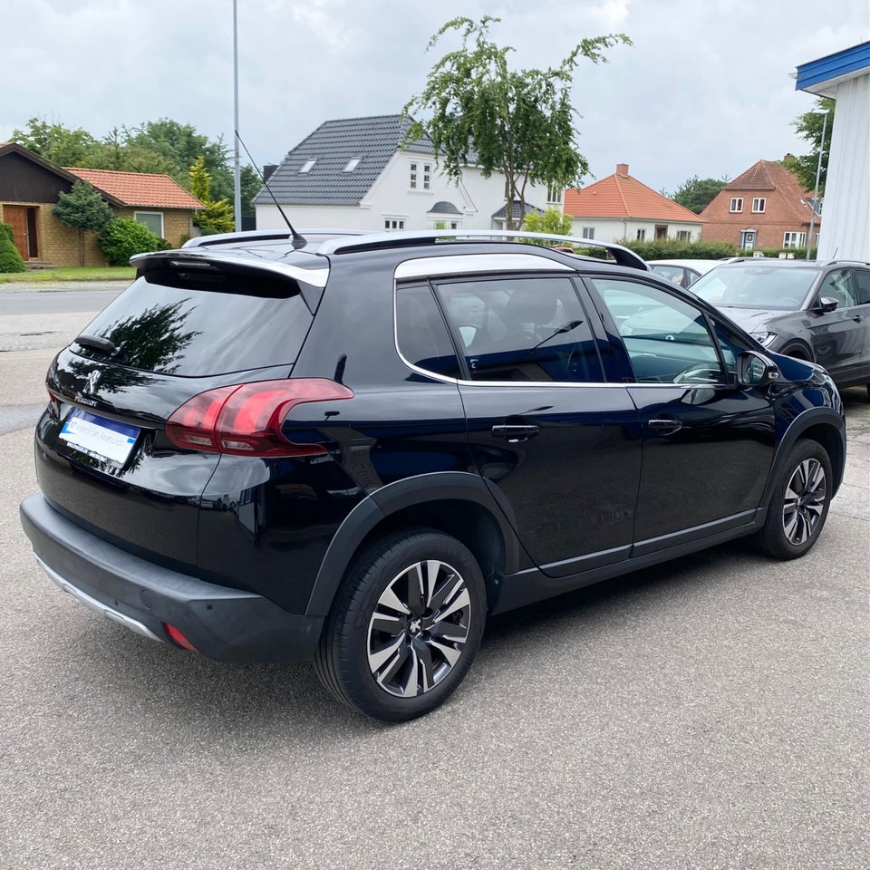 Peugeot 2008 1,6 BlueHDi 100 Allure 5d