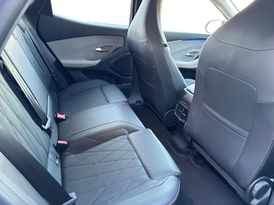 Ford Explorer 77 Premium Extended Range 5d