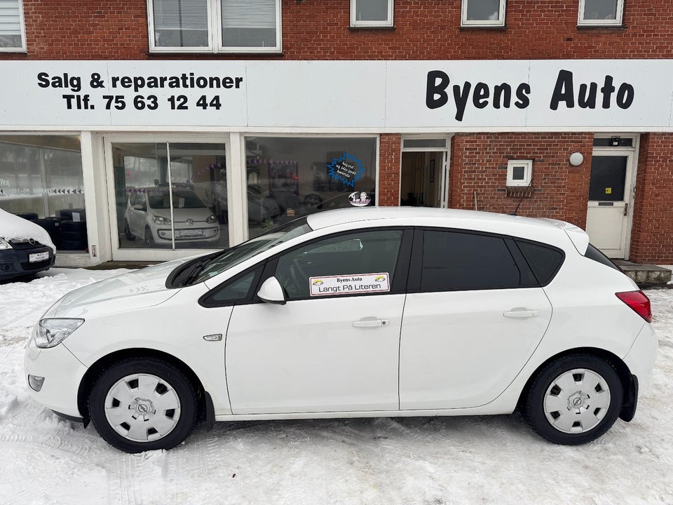Opel Astra 1,4 T 140 Enjoy 5d
