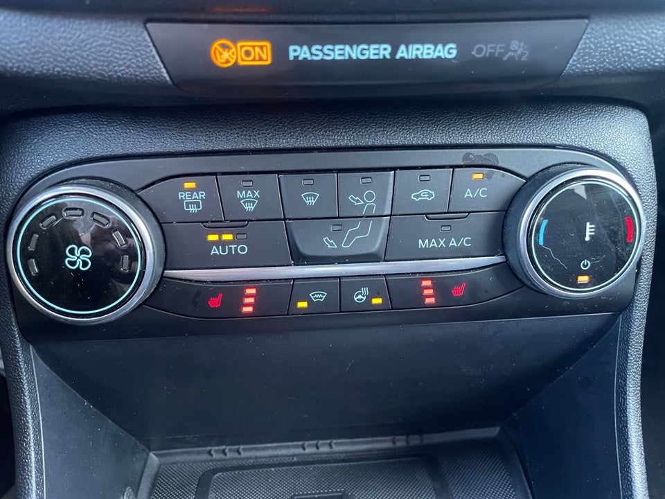 Ford Fiesta 1,0 EcoBoost mHEV Titanium X 5d