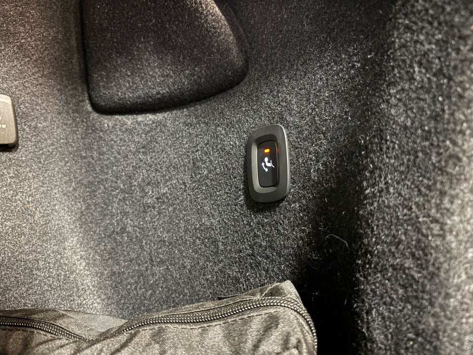 Volvo XC40 1,5 T5 ReCharge Plus Dark aut. 5d