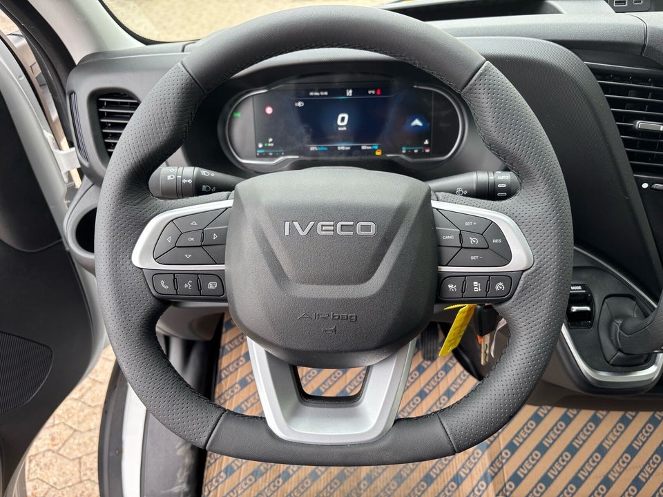 Iveco Daily 3,0 35S18 4100mm Alukasse m/lift AG8