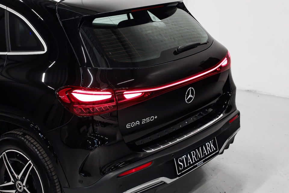 Mercedes EQA250+ AMG Advance 5d