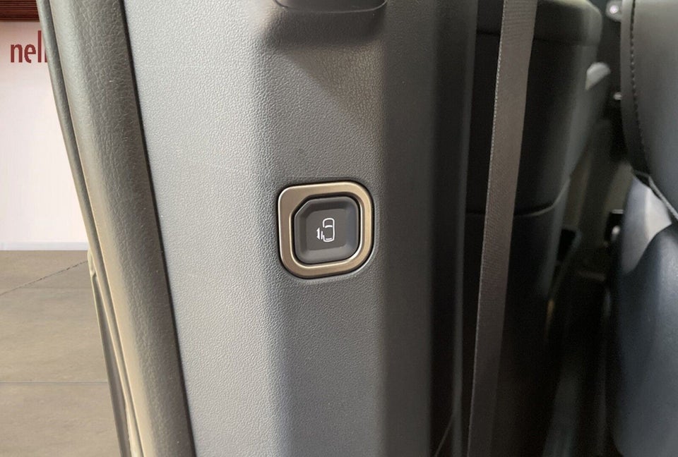 Kia PV5 71 Long Range Upgrade 5d