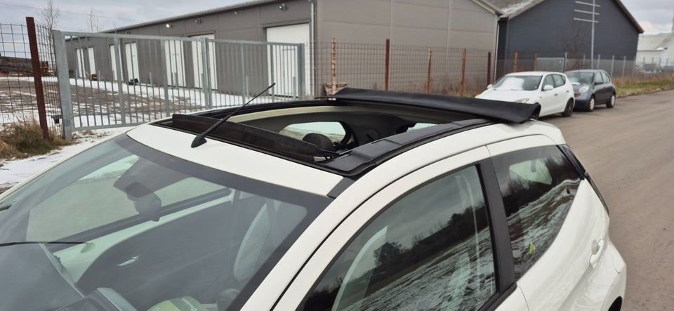 Toyota Aygo 1,0 VVT-i x-wave Sky 5d