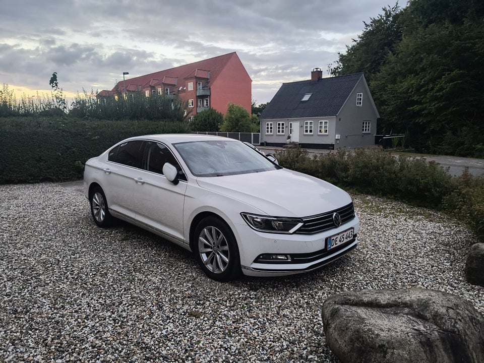 VW Passat 2,0 TDi 150 Highline DSG 4d