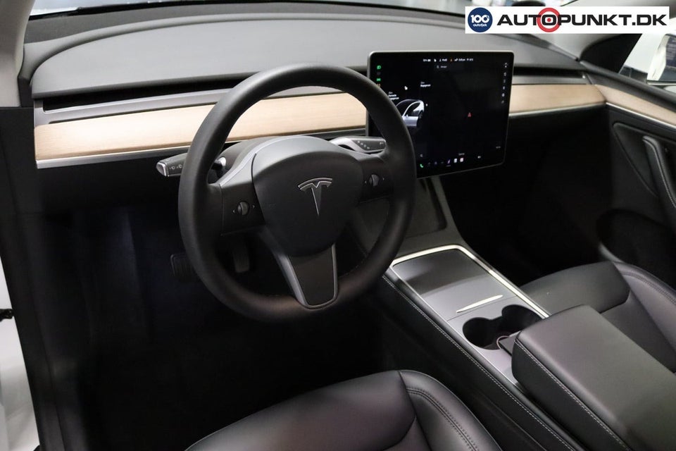 Tesla Model Y Long Range AWD 5d