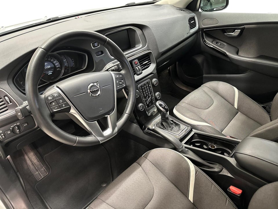 Volvo V40 2,0 D3 150 Dynamic Edition aut. 5d