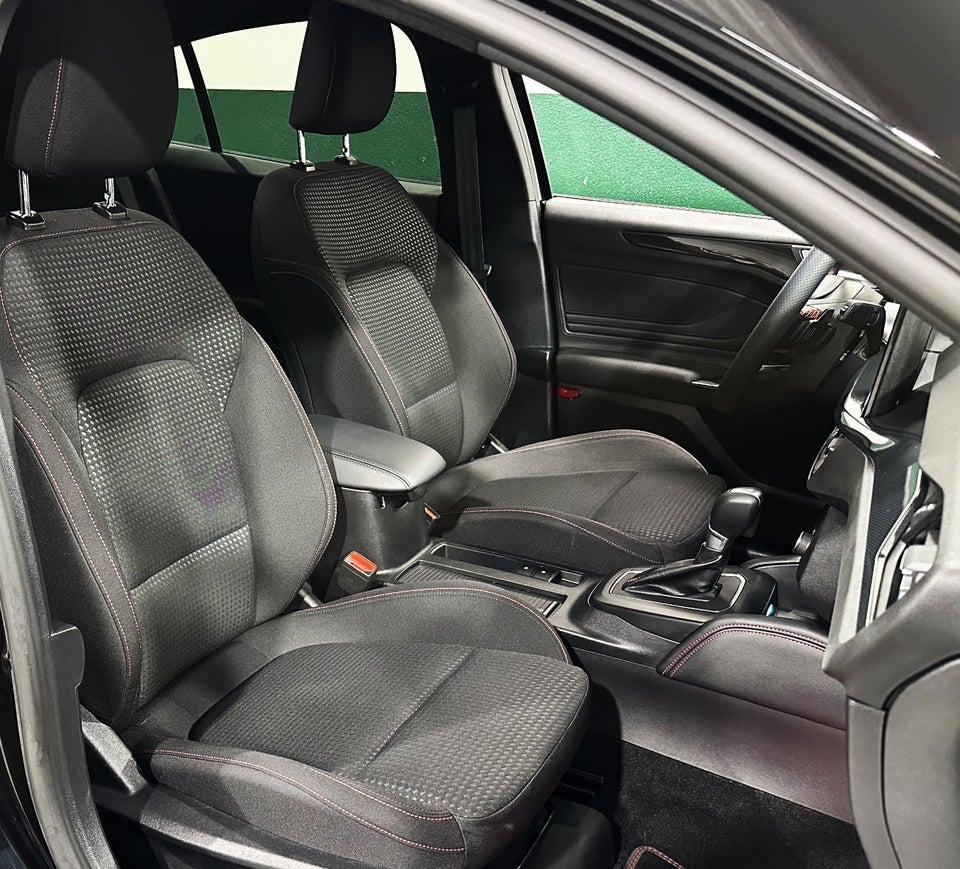 Ford Focus 1,0 EcoBoost mHEV ST-Line X DCT 5d