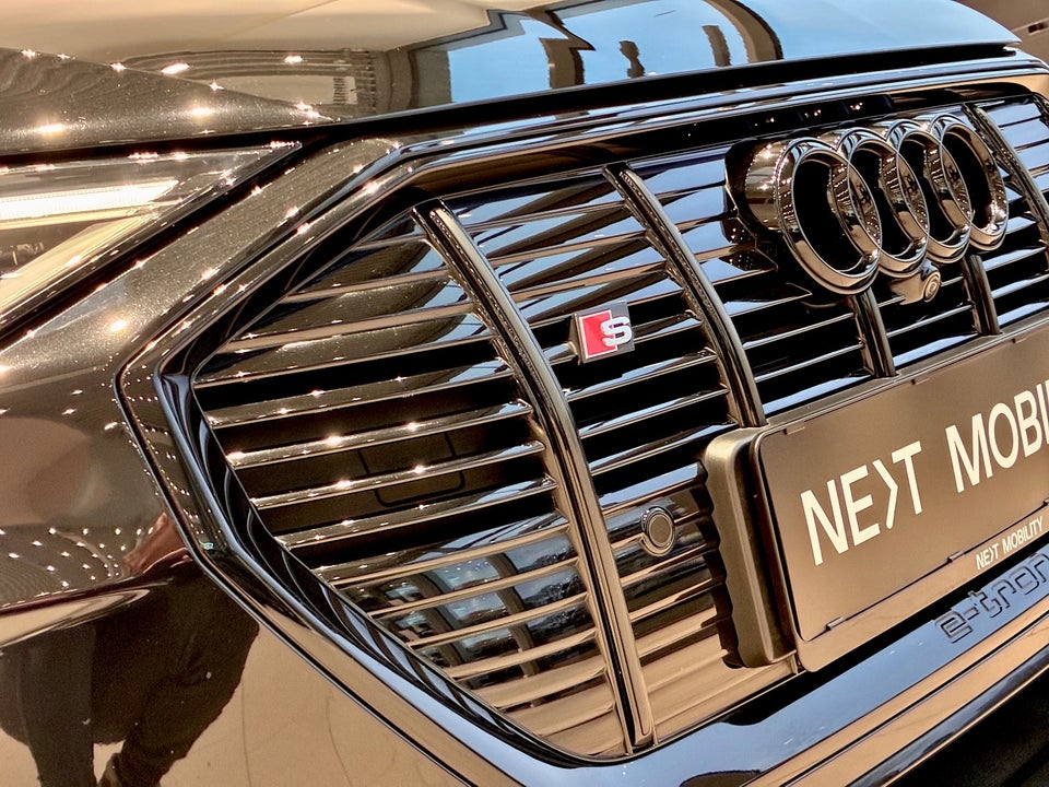 Audi e-tron S Sportback quattro 5d