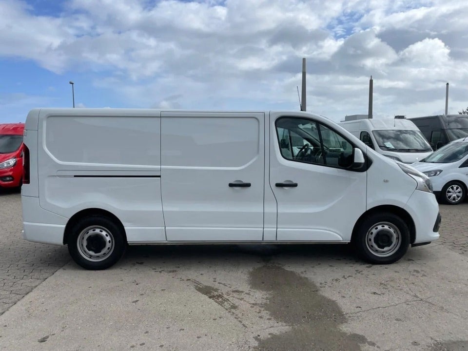 Renault Trafic T29 2,0 dCi 145 L2H1