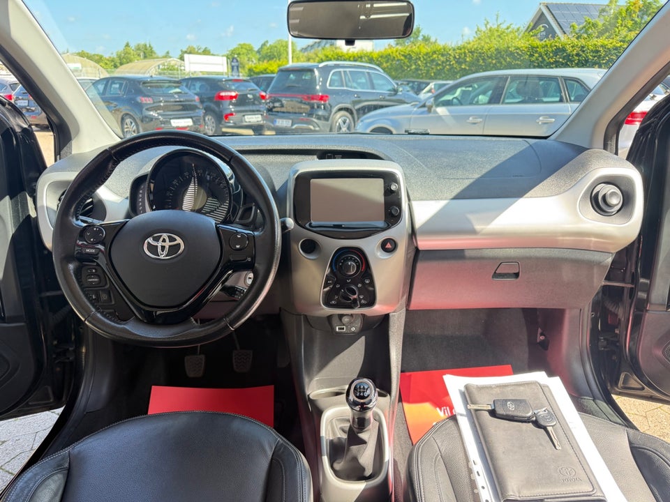 Toyota Aygo 1,0 VVT-i x-black II 5d