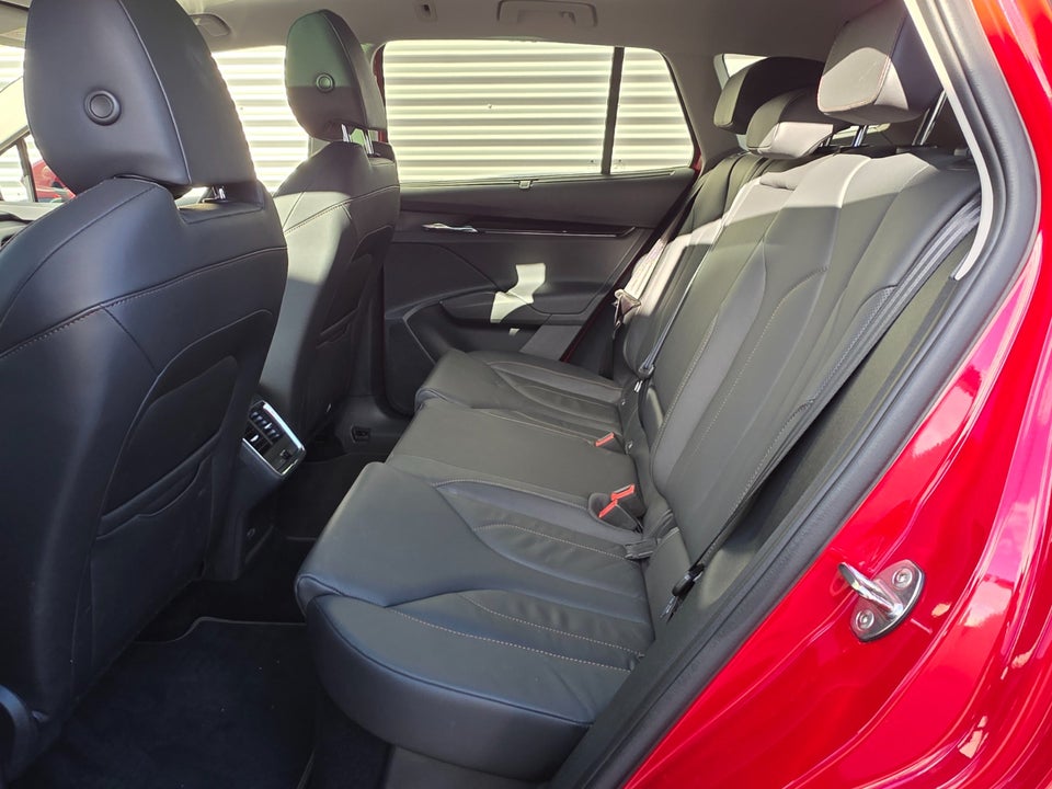 Skoda Enyaq 80 iV Suite 5d