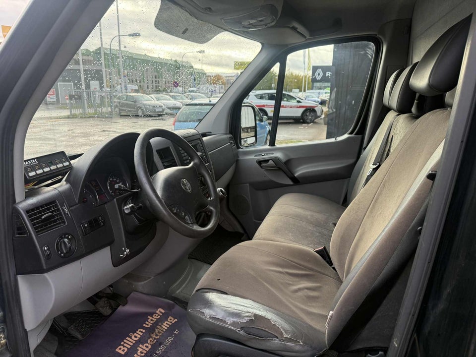 VW Crafter 2,0 TDi 163 Kassevogn M