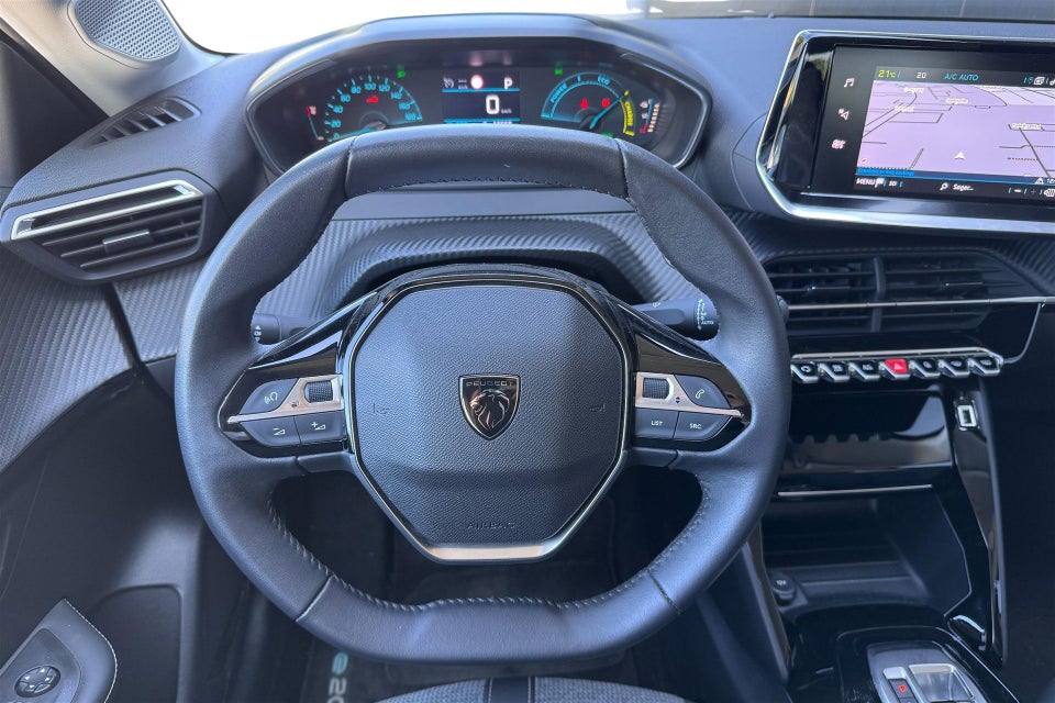 Peugeot e-208 50 Style 5d