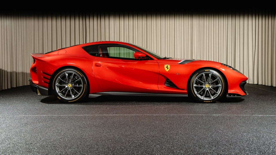 Ferrari 812 Competizione 6,5 DCT 2d