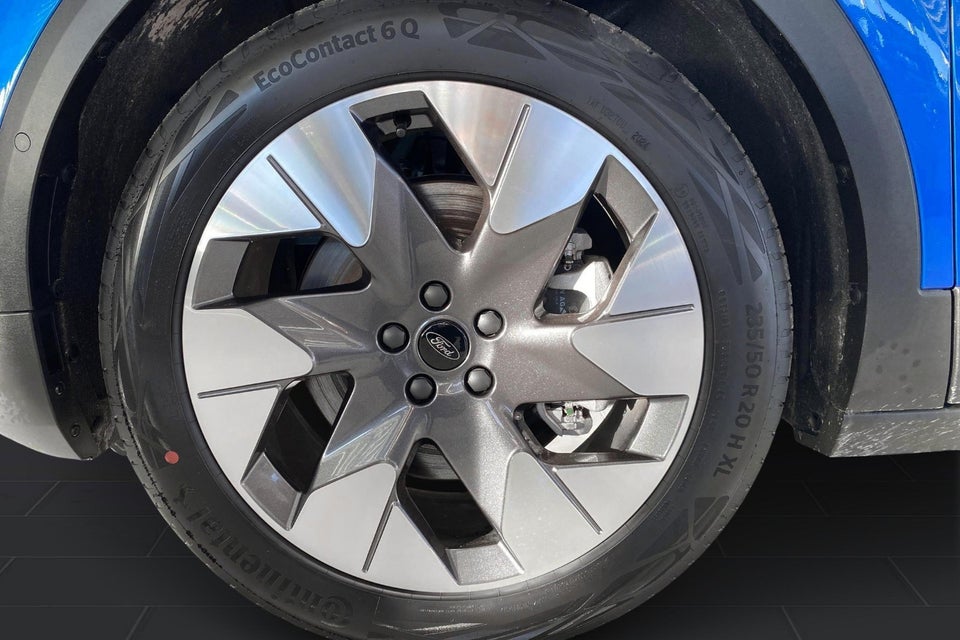 Ford Explorer 84 Premium Extended Range AWD 5d