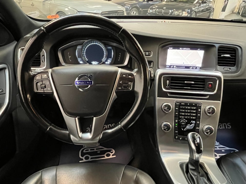 Volvo V60 2,0 D4 190 Summum aut. 5d
