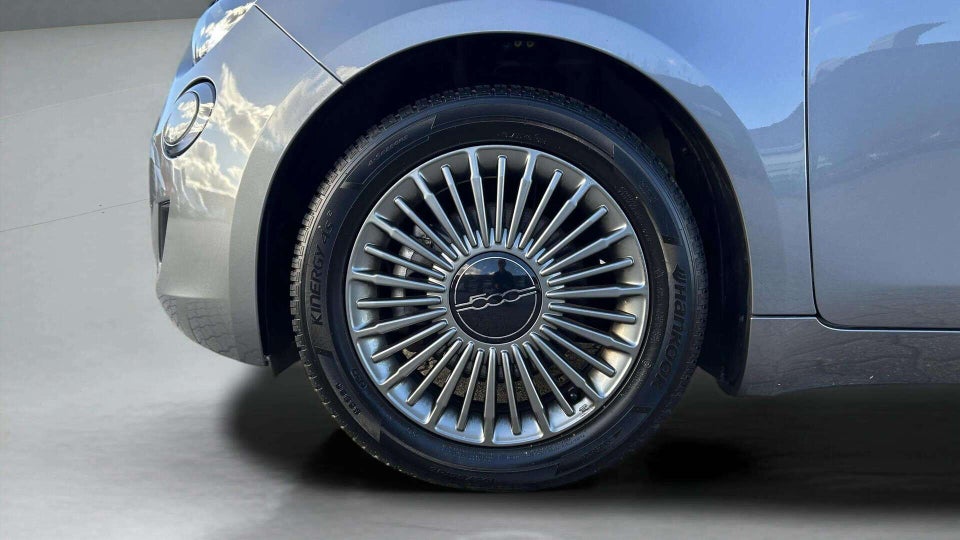 Fiat 500e 42 Icon 3d