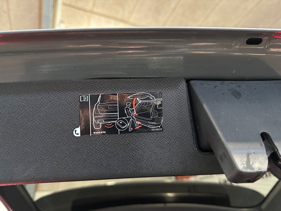 Volvo XC90 2,0 B5 235 R-Design aut. AWD 7prs 5d