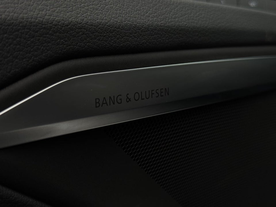 Audi Q8 e-tron 55 S-line Black Style quattro 5d