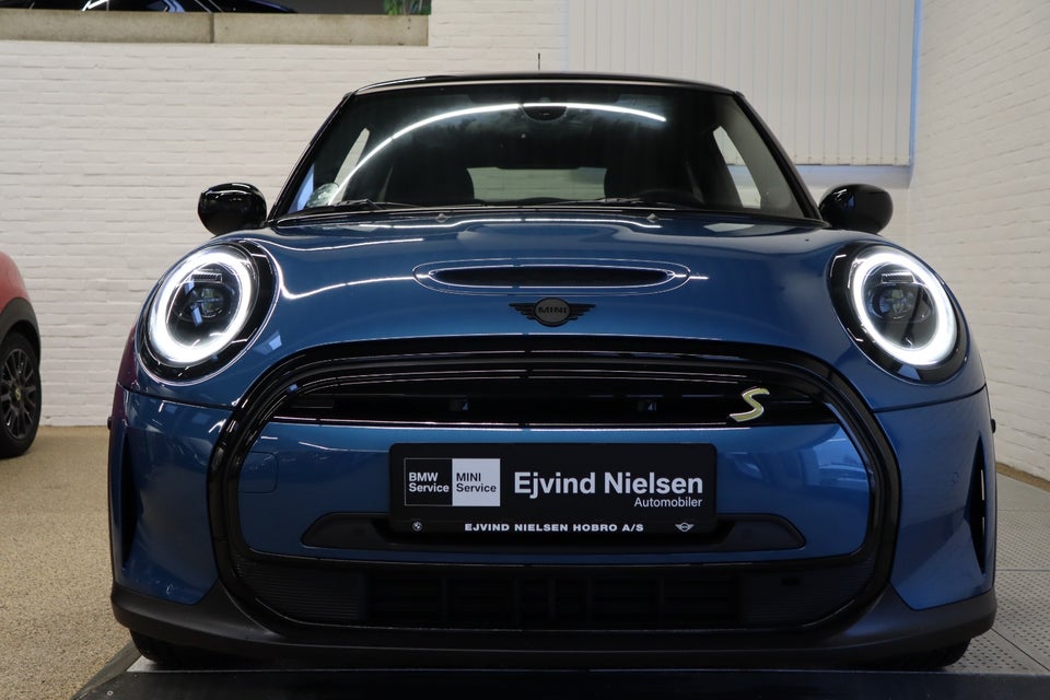 MINI Cooper SE Edition Premium Plus 3d