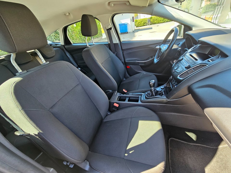 Ford Focus 1,0 SCTi 100 Trend 5d