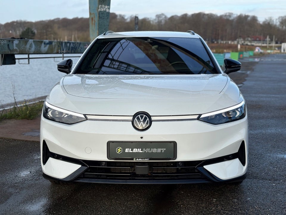 VW ID.7 77 Pro Tourer 5d