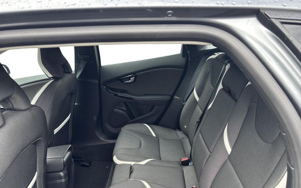 Volvo V40 CC 1,5 T3 152 Dynamic Edition aut. 5d