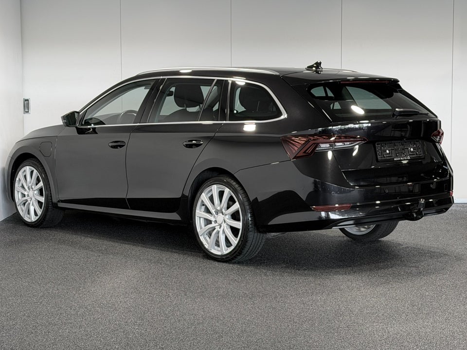 Skoda Octavia 1,4 TSi iV Plus Combi DSG 5d