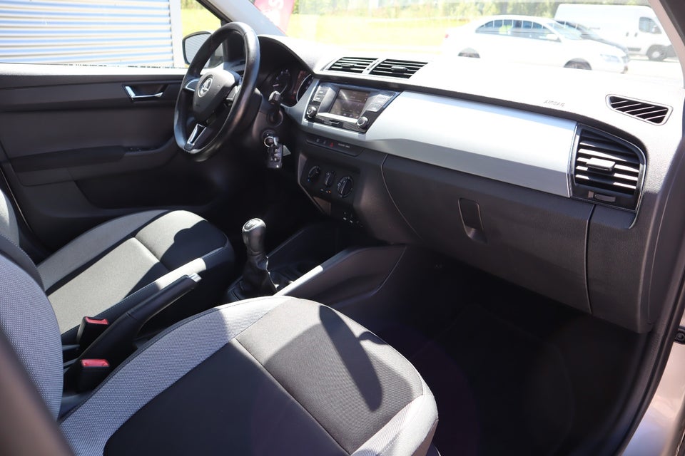 Skoda Fabia 1,2 TSi 90 Ambiente Combi 5d