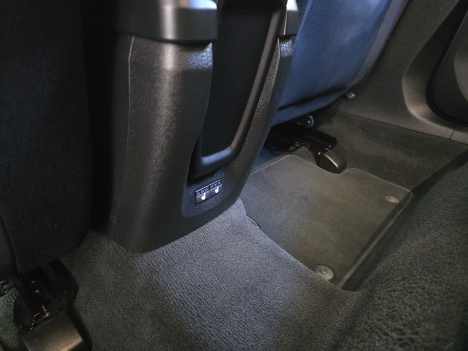 Volvo V40 1,6 D2 115 Momentum 5d