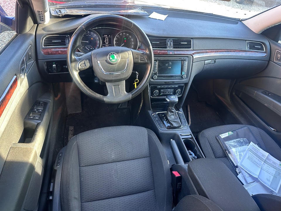 Skoda Superb 2,0 TDi 140 Ambition Combi DSG 5d