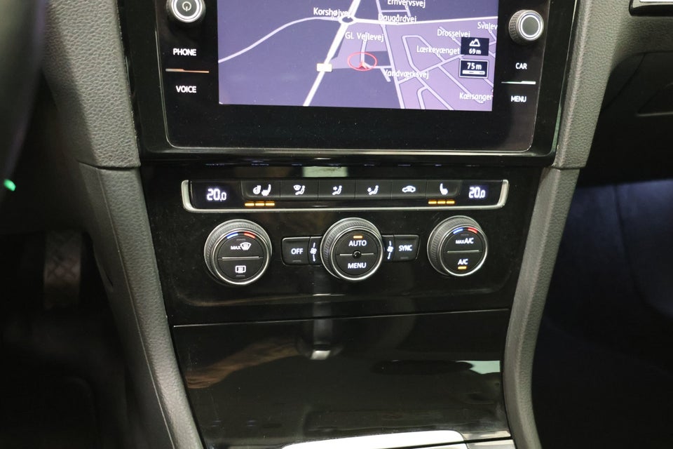 VW Golf VII 1,4 TSi 150 Highline Variant DSG 5d