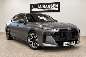 BMW i7, modelår 2023, 32,000 km