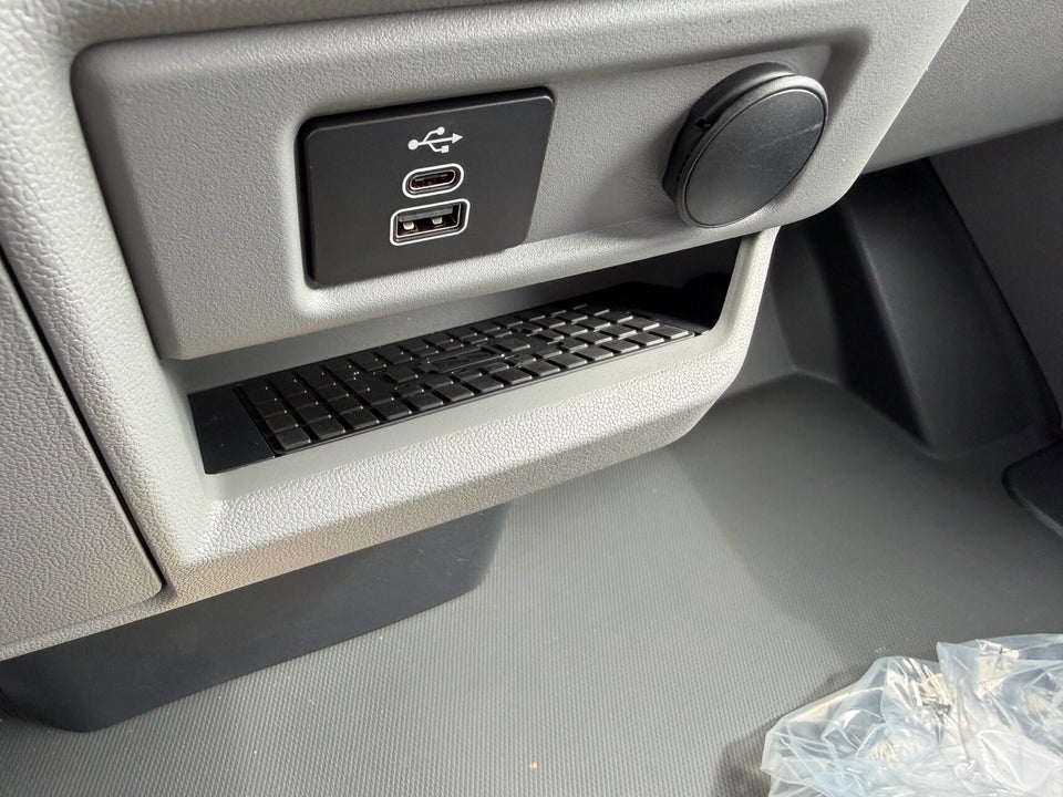 Ford E-Transit Custom 320 L1 64 Limited