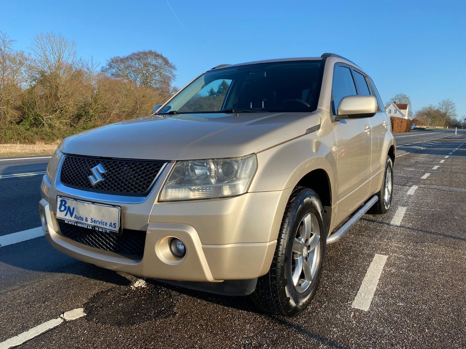 Suzuki Grand Vitara 2,0 GLS aut. Van 5d