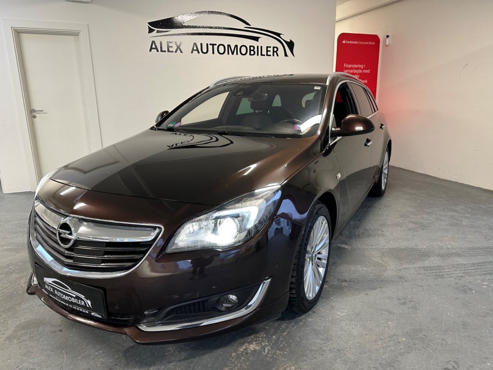 Opel Insignia 2,0 T 250 Cosmo Sports Tourer aut. 4x4 5d