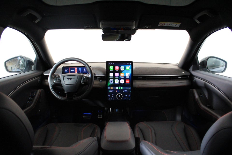 Ford Mustang Mach-E 98 Premium Extended Range AWD 5d