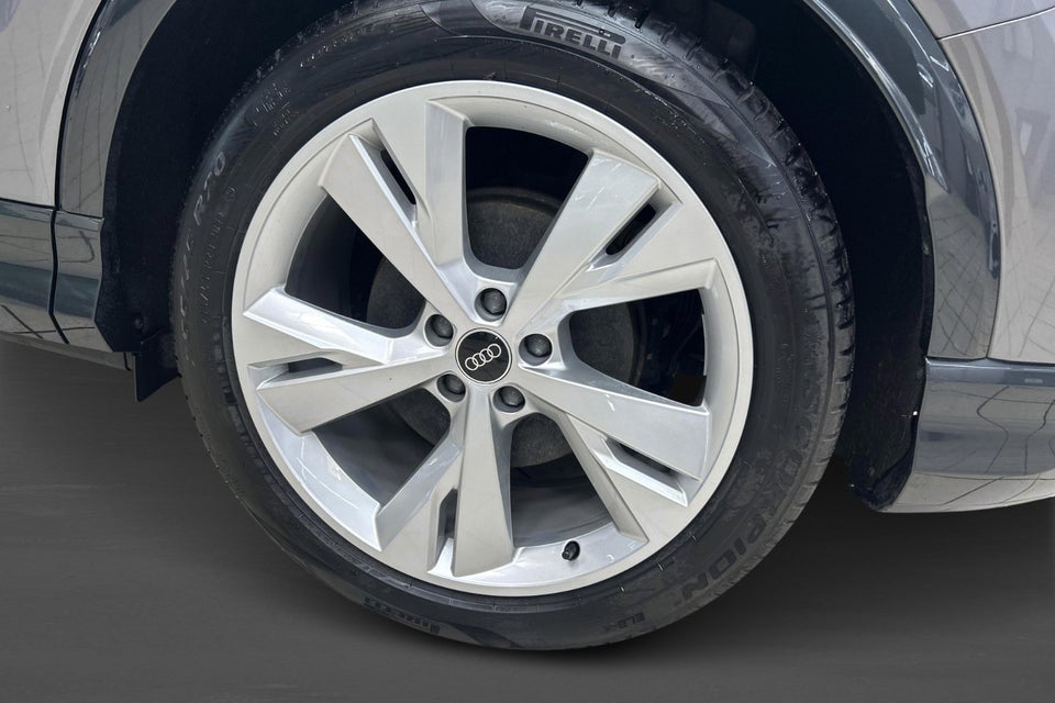 Audi Q4 e-tron 45 Progress 5d