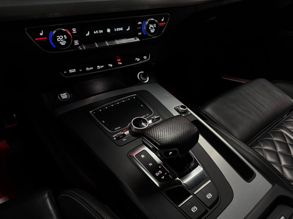 Audi Q5 3,0 TDi 286 S-line quattro Tiptr. 5d