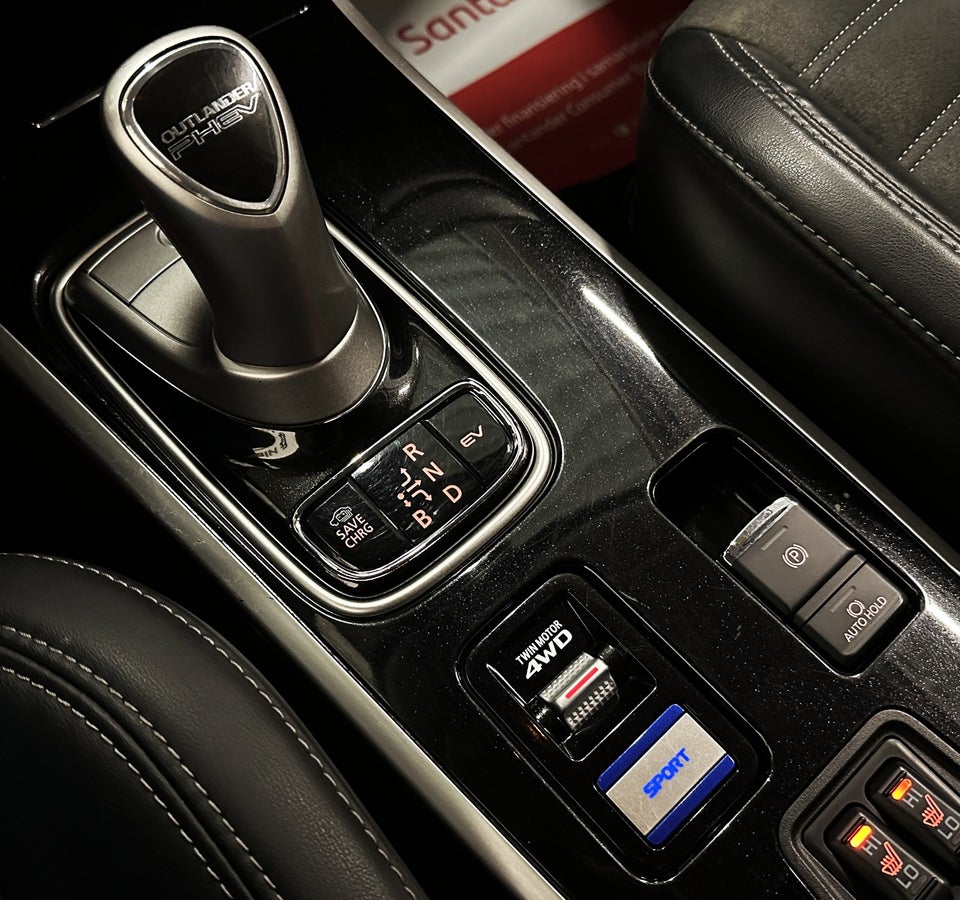 Mitsubishi Outlander 2,4 PHEV Intense CVT 4WD 5d
