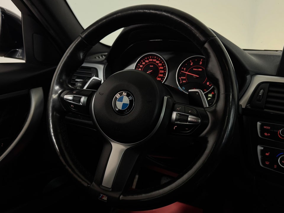 BMW 330d 3,0 Touring M-Sport aut. 5d